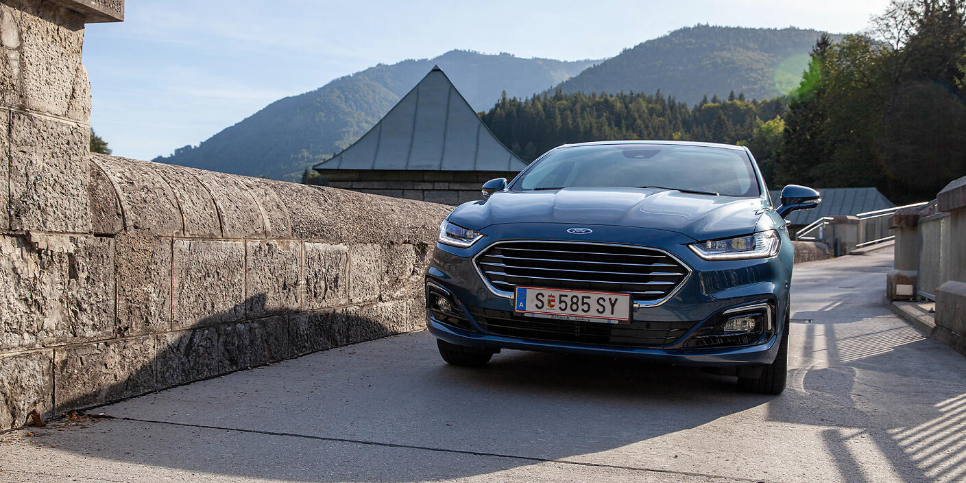 Ford-Mondeo-Hybrid-Traveller-Schmidt-Automobile