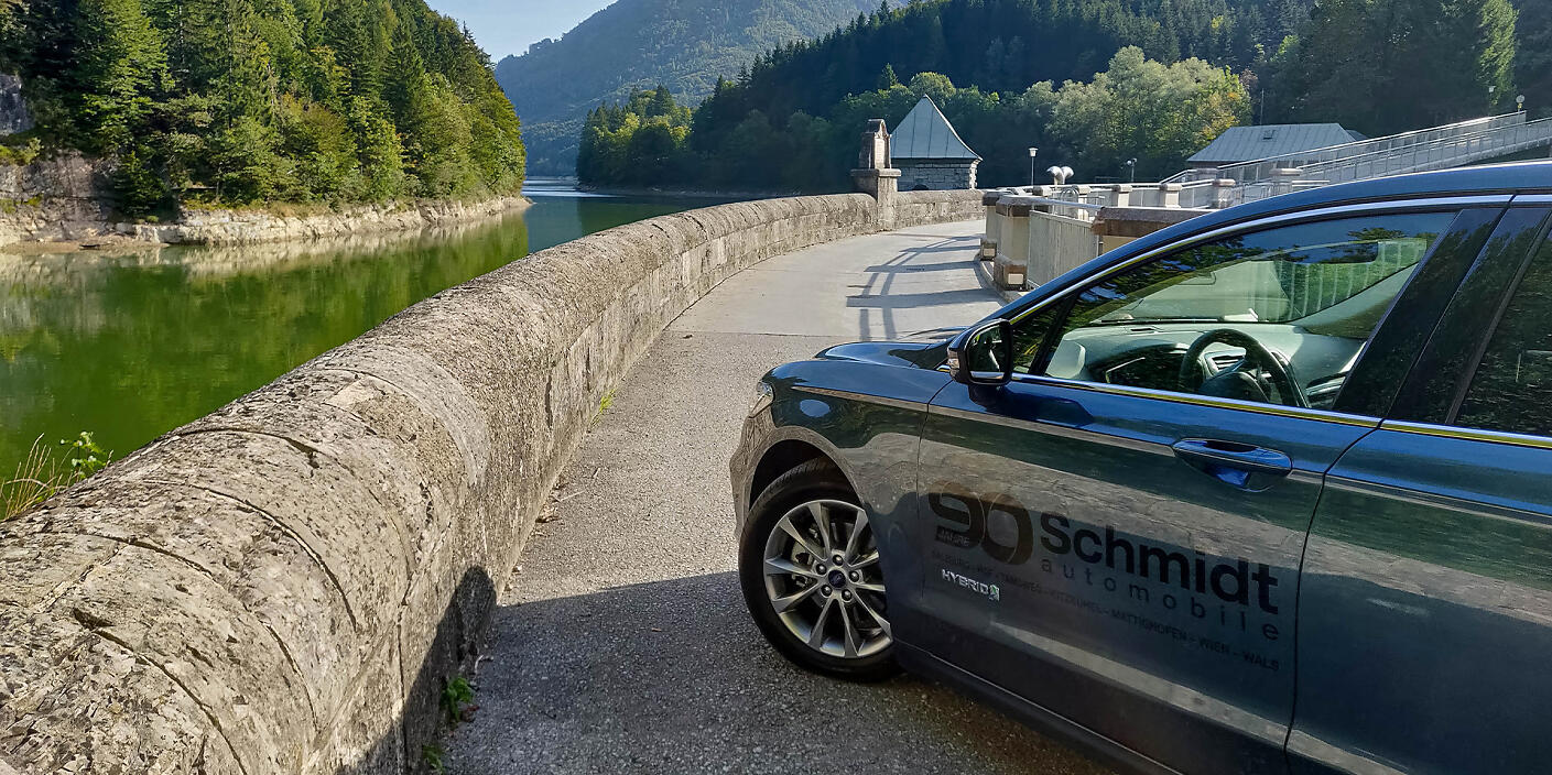 Ford-Mondeo-Hybrid-Traveller-Schmidt-Automobile