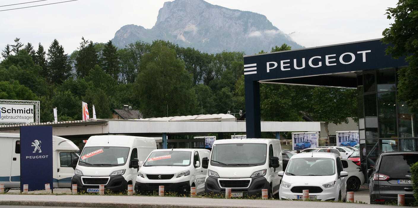 Schmidt Automobile Peugeot Standort in der Alpenstraße in Salzburg.